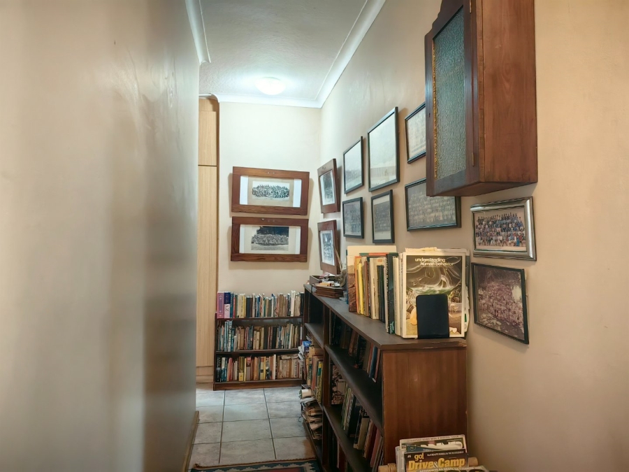 3 Bedroom Property for Sale in Fraaiuitsig Western Cape